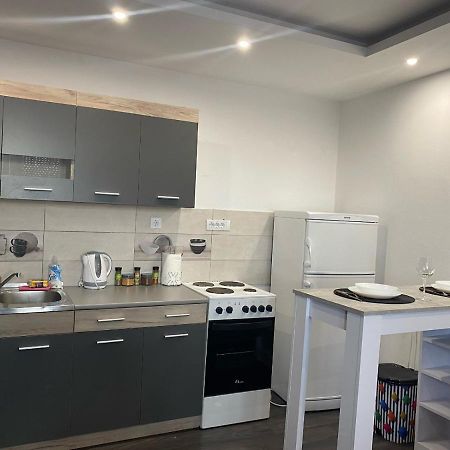 Apartman Mici Ni Exteriér fotografie