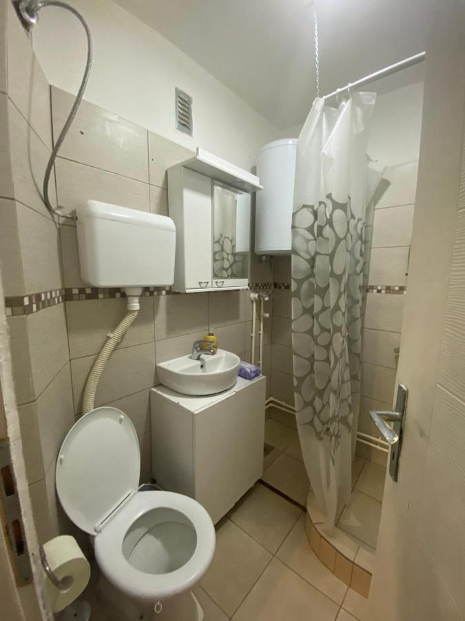 Apartman Mici Ni Exteriér fotografie