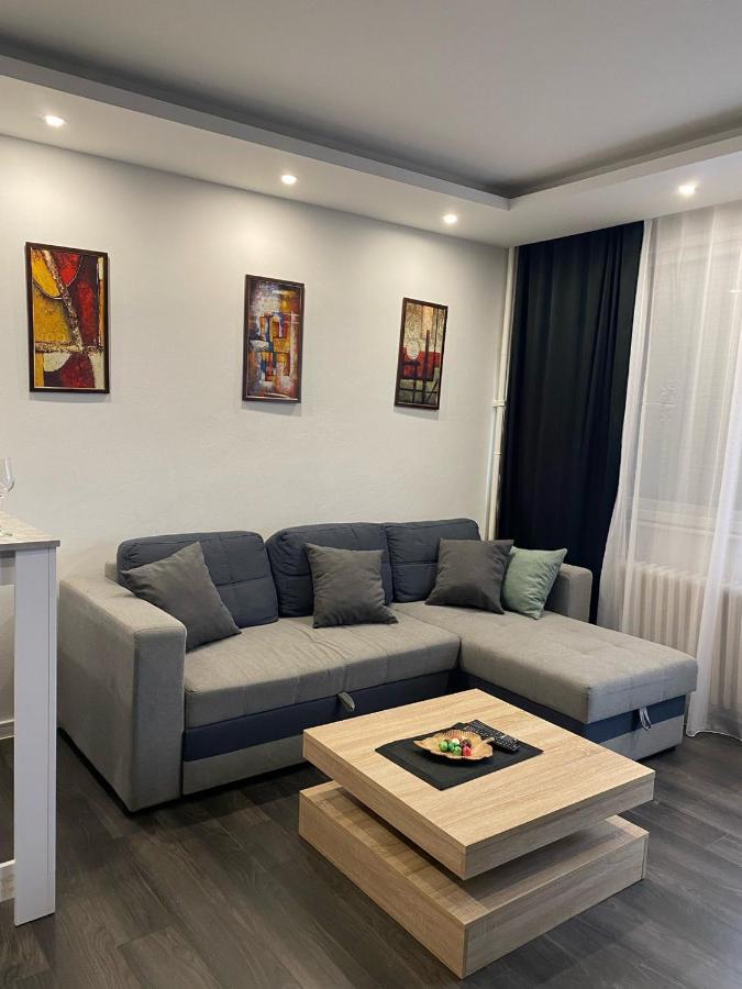 Apartman Mici Ni Exteriér fotografie